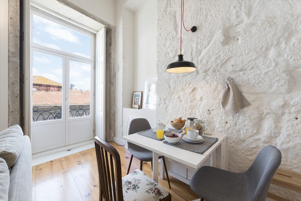 Lovelystay - Cativo Mezzanine Studio Porto Exterior photo