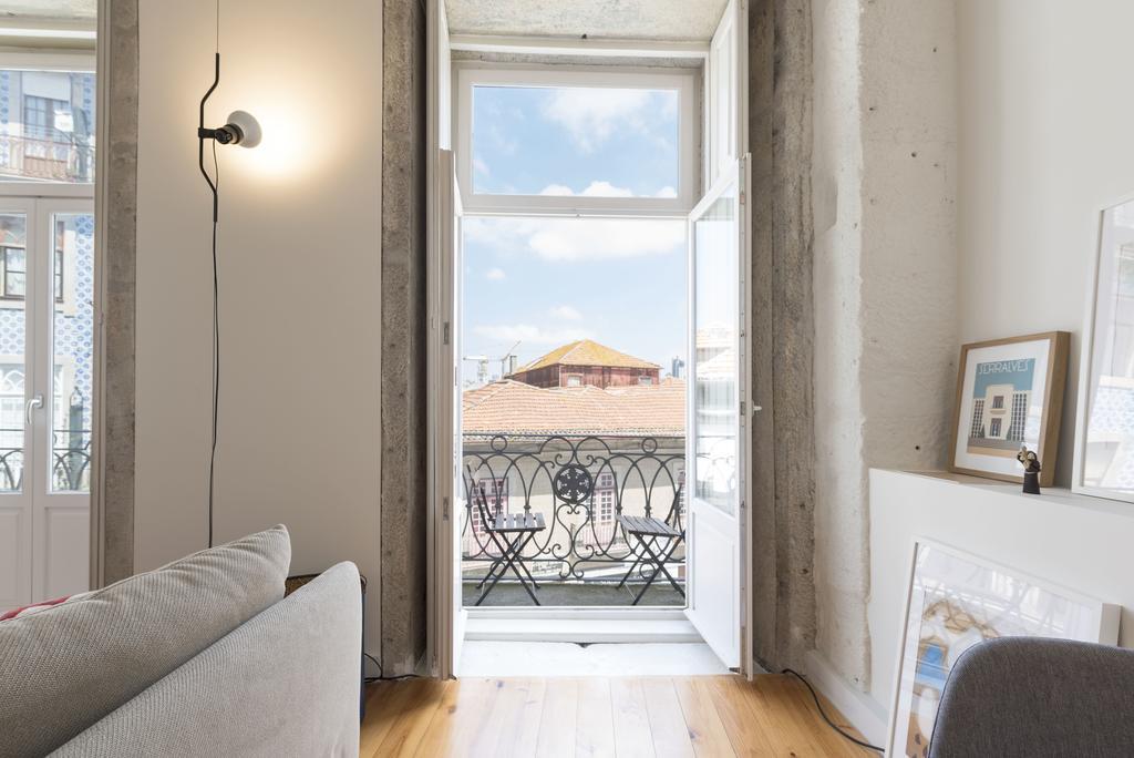 Lovelystay - Cativo Mezzanine Studio Porto Exterior photo